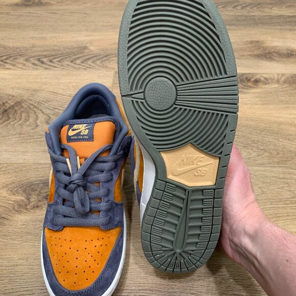 Nike SB Dunk Low Pro "Light Carbon Monarch" - 9.5M - LIGHTLY USED - Picture 7 of 9